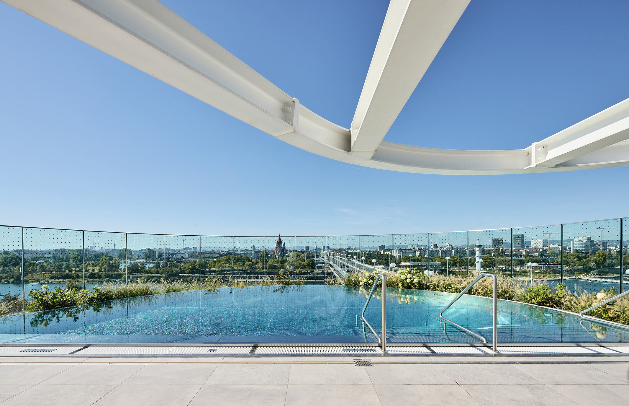 Labvert Danube Flats 4 OG 02b