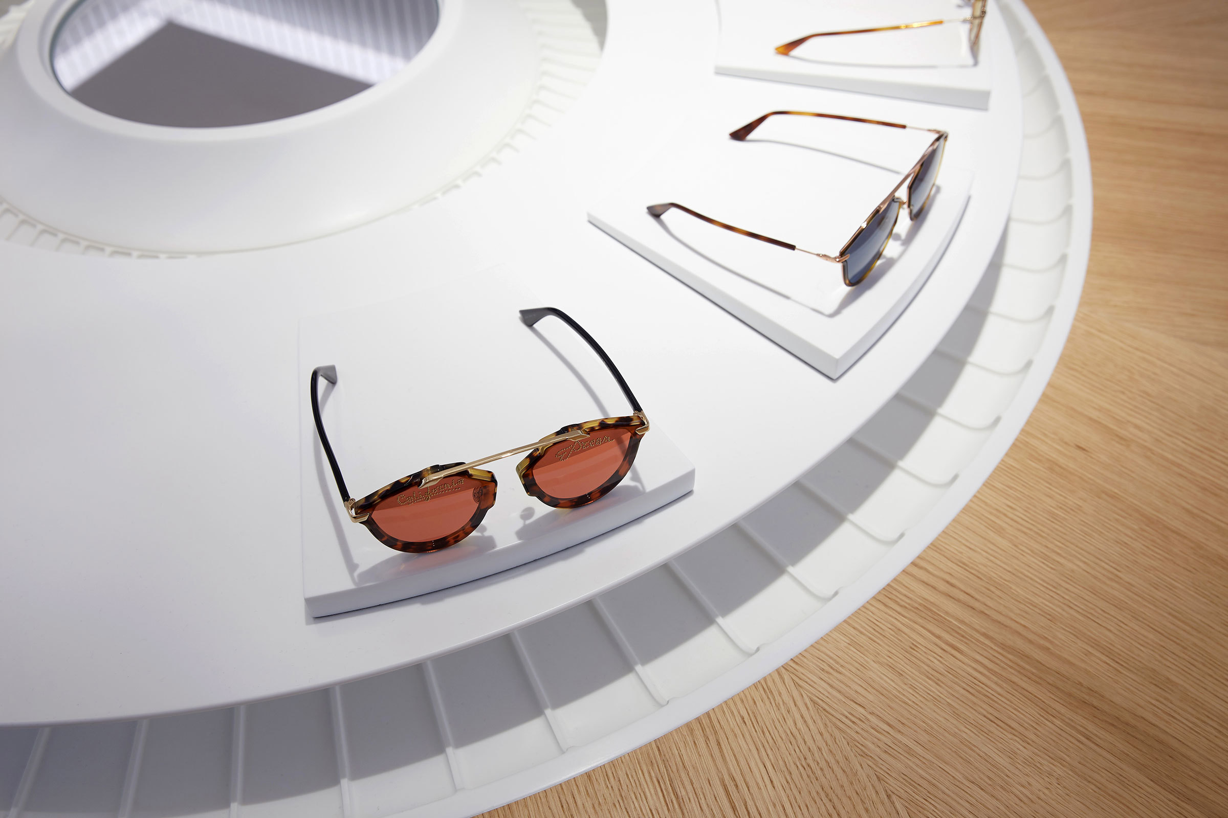 Labvert Dior Sunglass Boutique 08